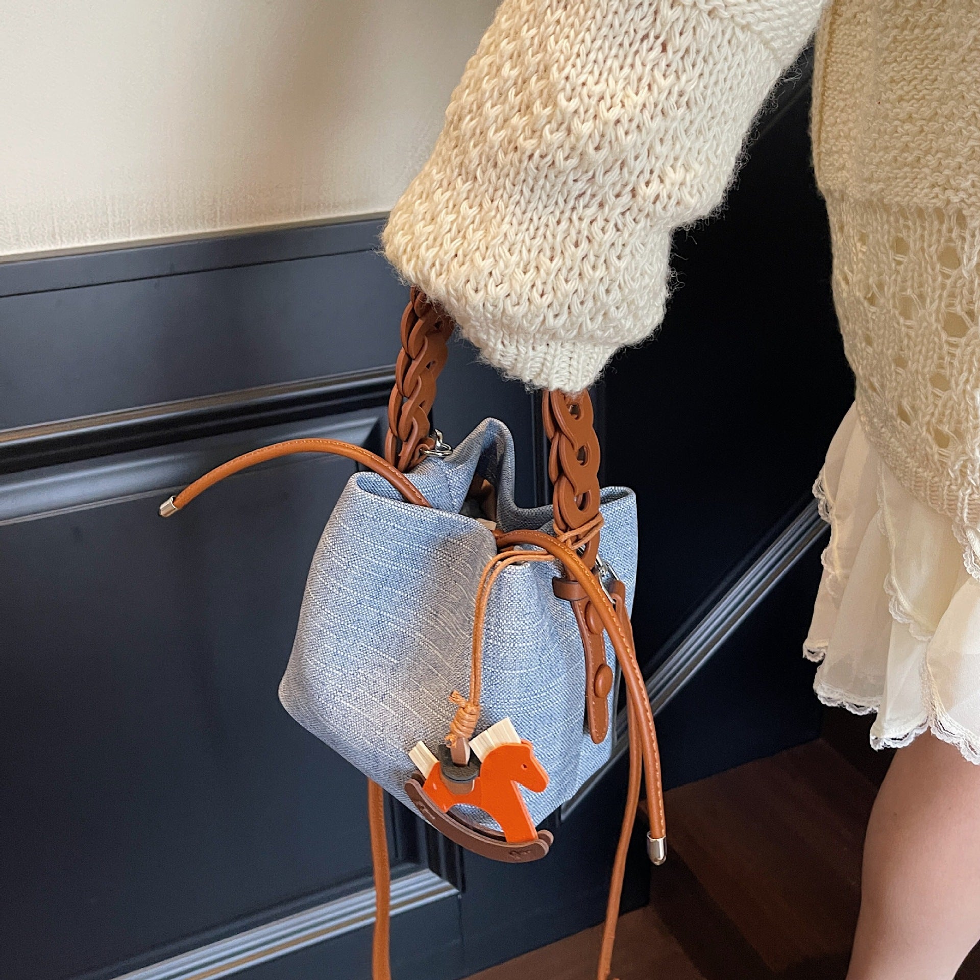 Denim Bucket Bag Trendy Shoulder Messenger Handbag for Women