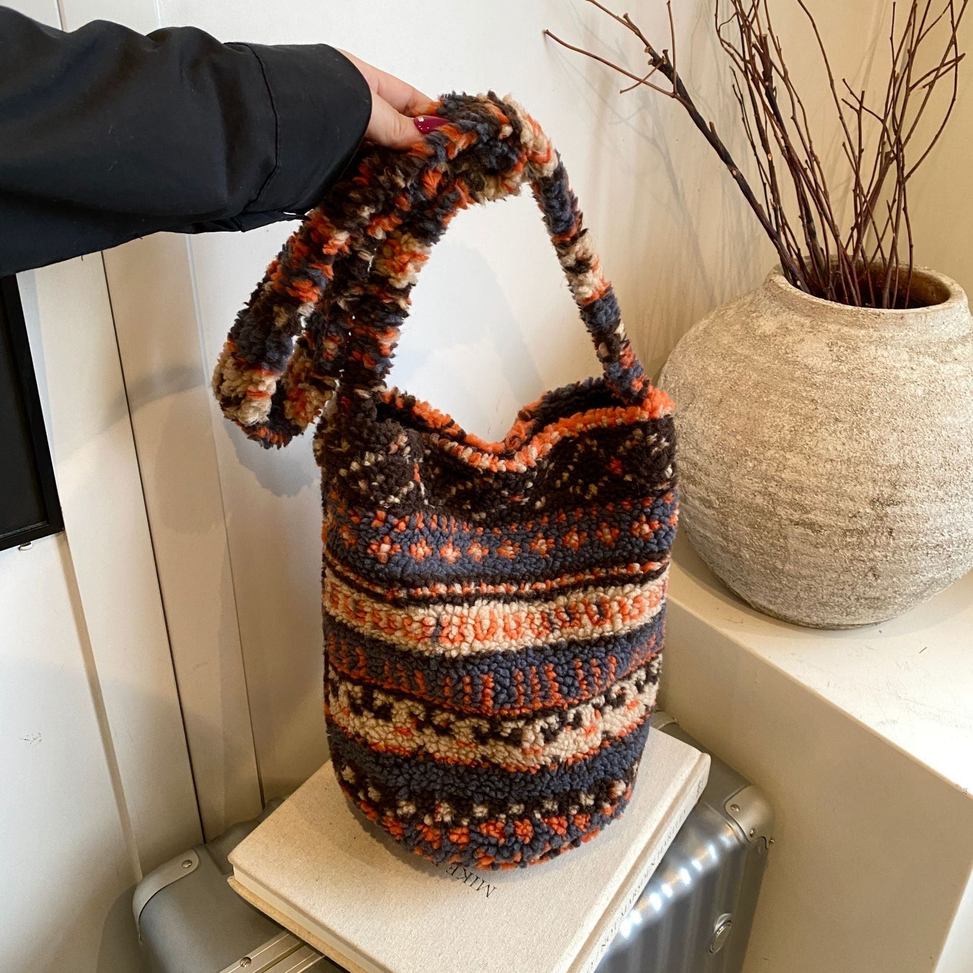 Ethnic Style Plush Bucket Bag Women's Shoulder Bag Large Capacity Retro Casual