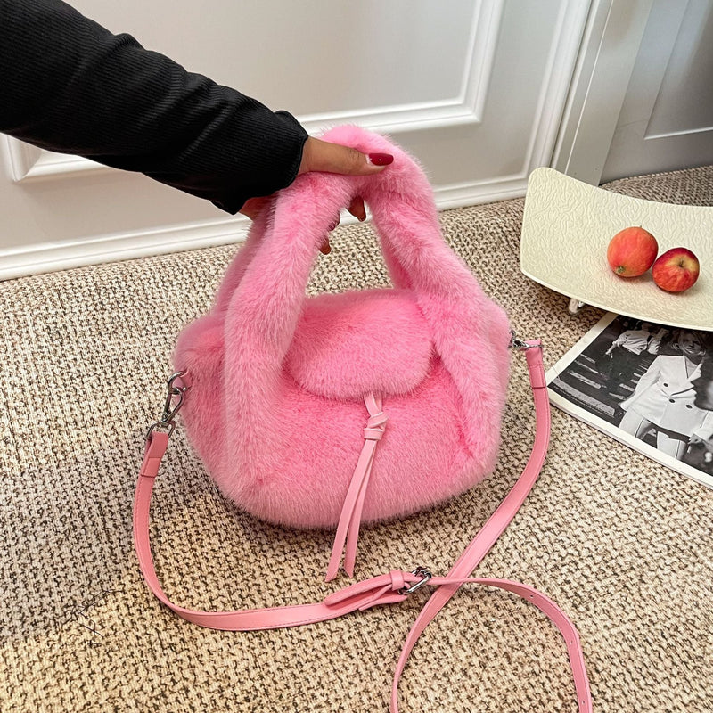 Niche Wool Bucket Bag for Commuters