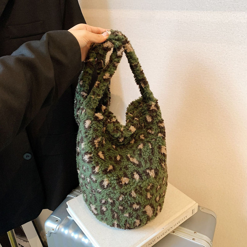 Ethnic Style Plush Bucket Bag Women's Shoulder Bag Large Capacity Retro Casual