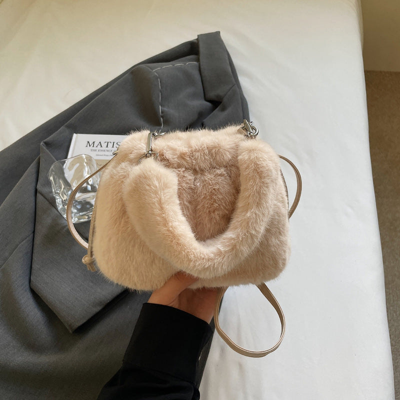 Women's Fashion Plush Bucket Bag Single Shoulder Strap