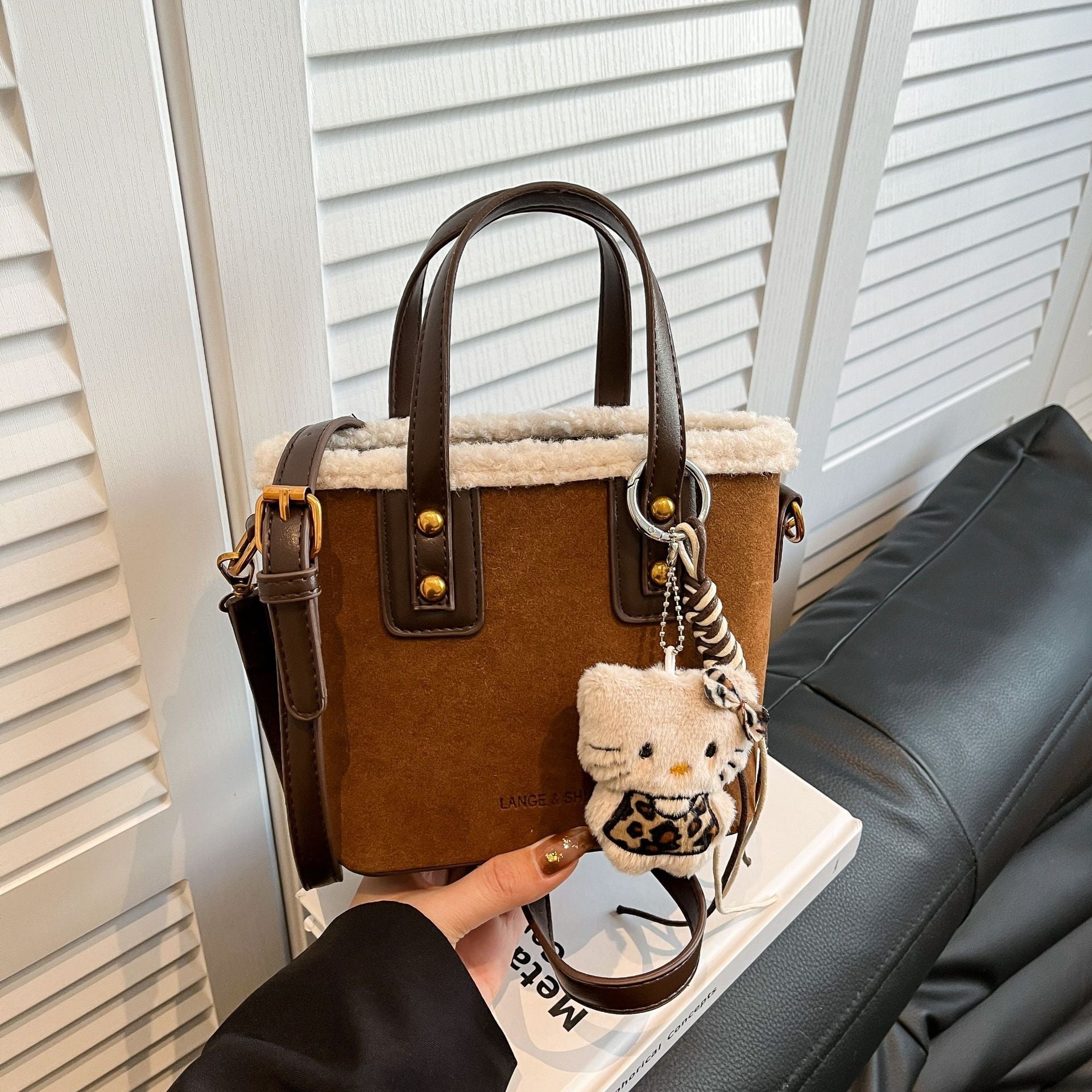 Fashionable Plaid Bucket Bag Large Capacity Messenger Bag