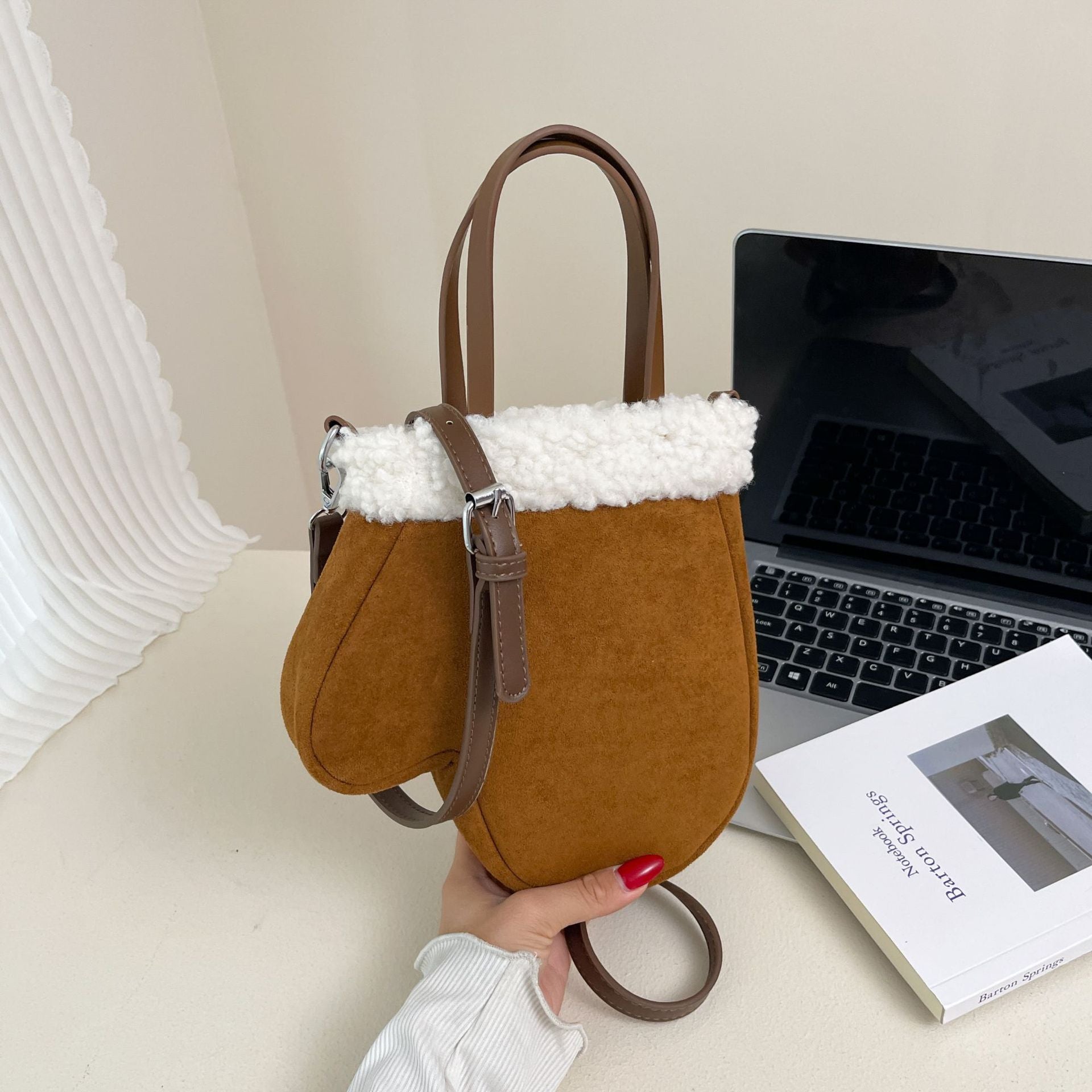 Frosted Retro Shoulder Bag Contrast Color Plush Messenger