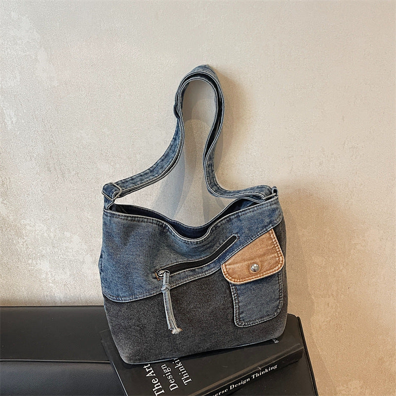 Large Capacity Classic Messenger Bag for Travel and Commute