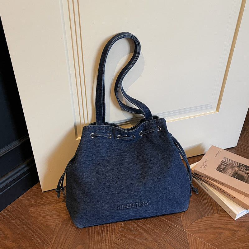 Retro Denim Drawstring Shoulder Bag for Commuting