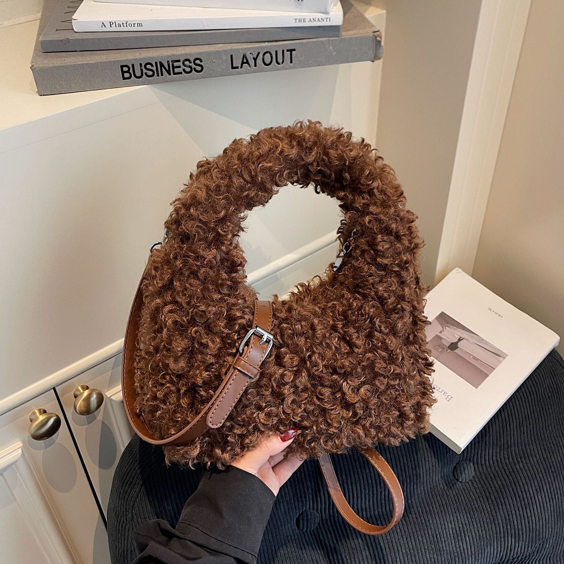 Cute Plush Shoulder Bag Fashion Trend Commuter Messenger