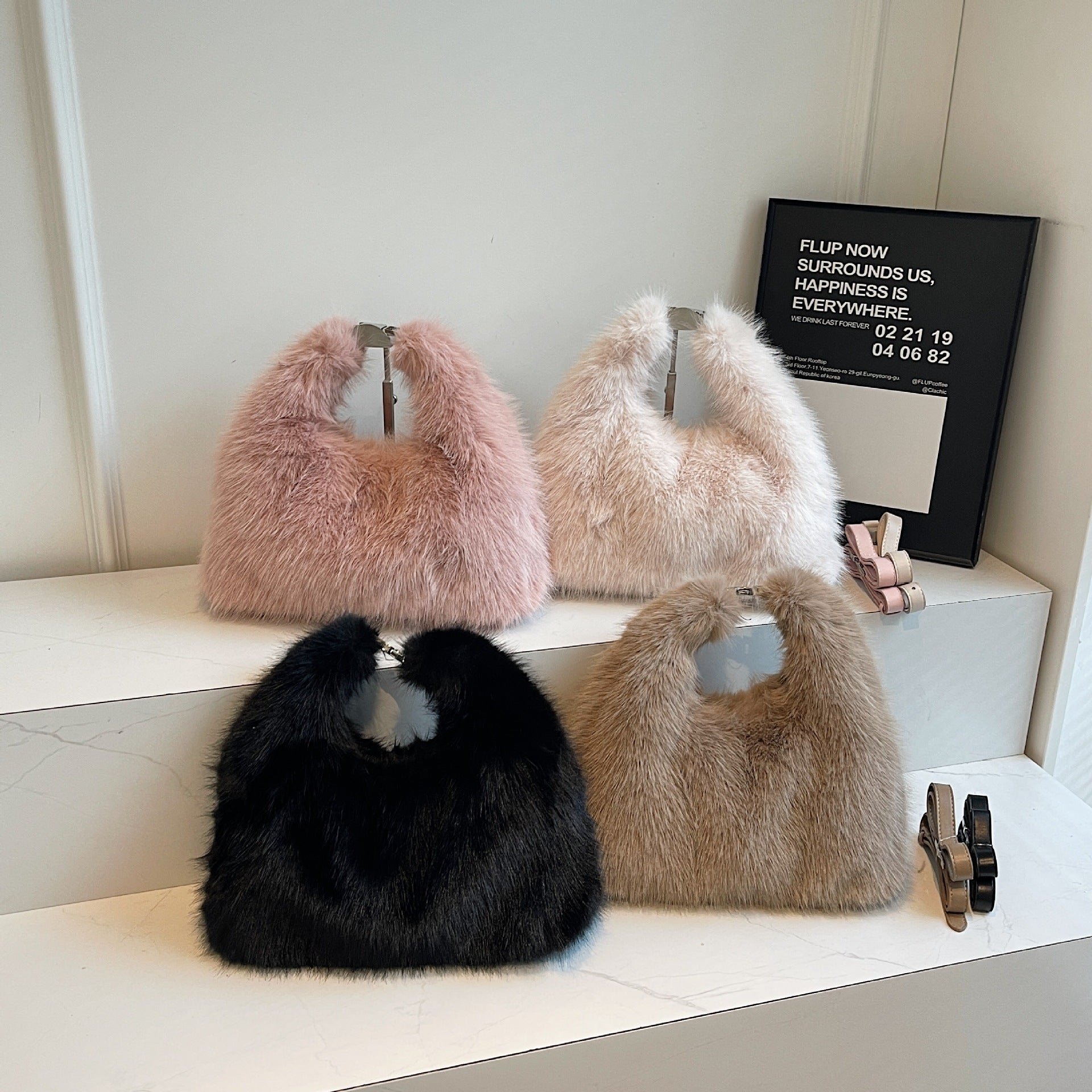 Cute High-End Women's Messenger Bag