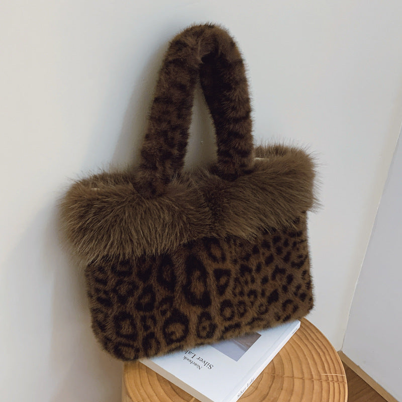 Leopard Print Plush Handbag Cute Girl Commuting Personalized Underarm Bag