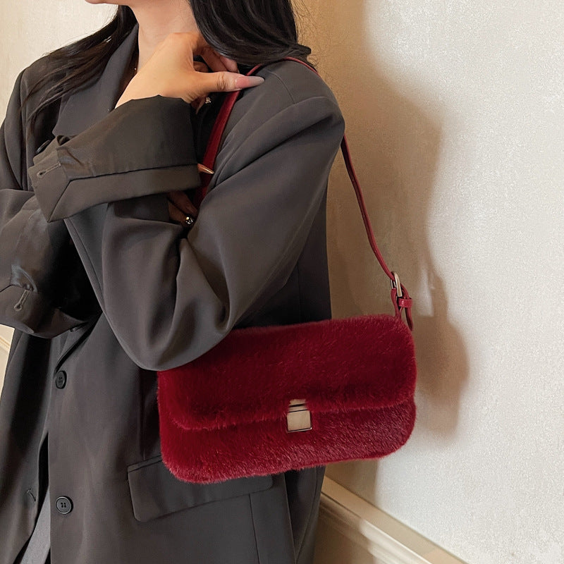 Autumn Fashionable Chain Plush Bag Large Capacity Casual Handbag