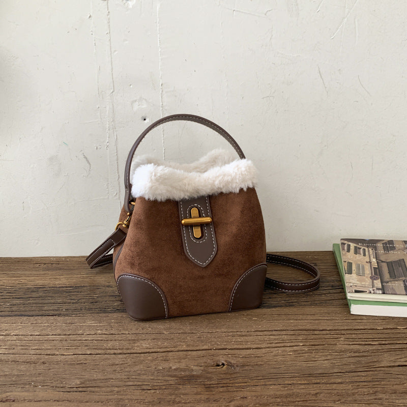 Light Luxury Plush Bucket Bag Maillard Retro Versatile Handbag