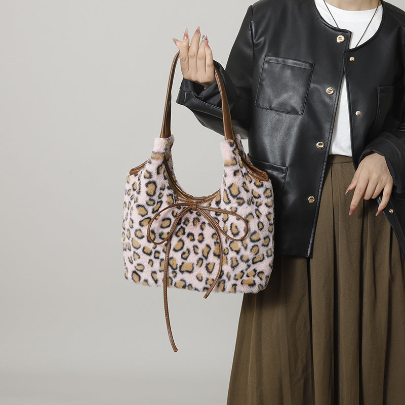 Leopard Print Plush Tote Bag for Women Light Luxury Commuter Bag