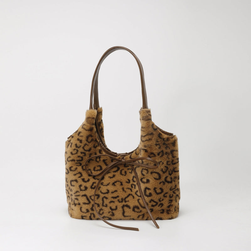 Leopard Print Plush Tote Bag for Women Light Luxury Commuter Bag