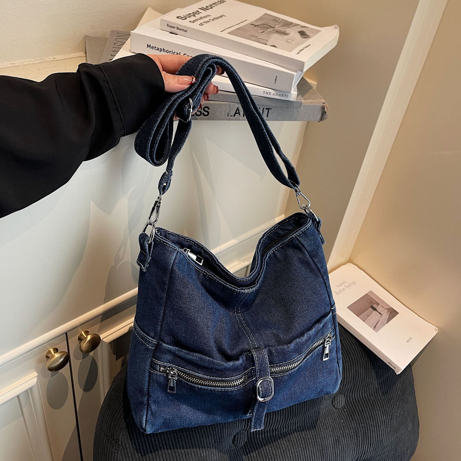 Large Capacity Retro Denim Tote Bag for Commuting