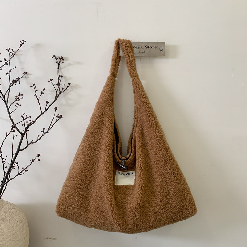 Lamb Wool Shoulder Bag Large Capacity Casual Commuter Dumpling Bag