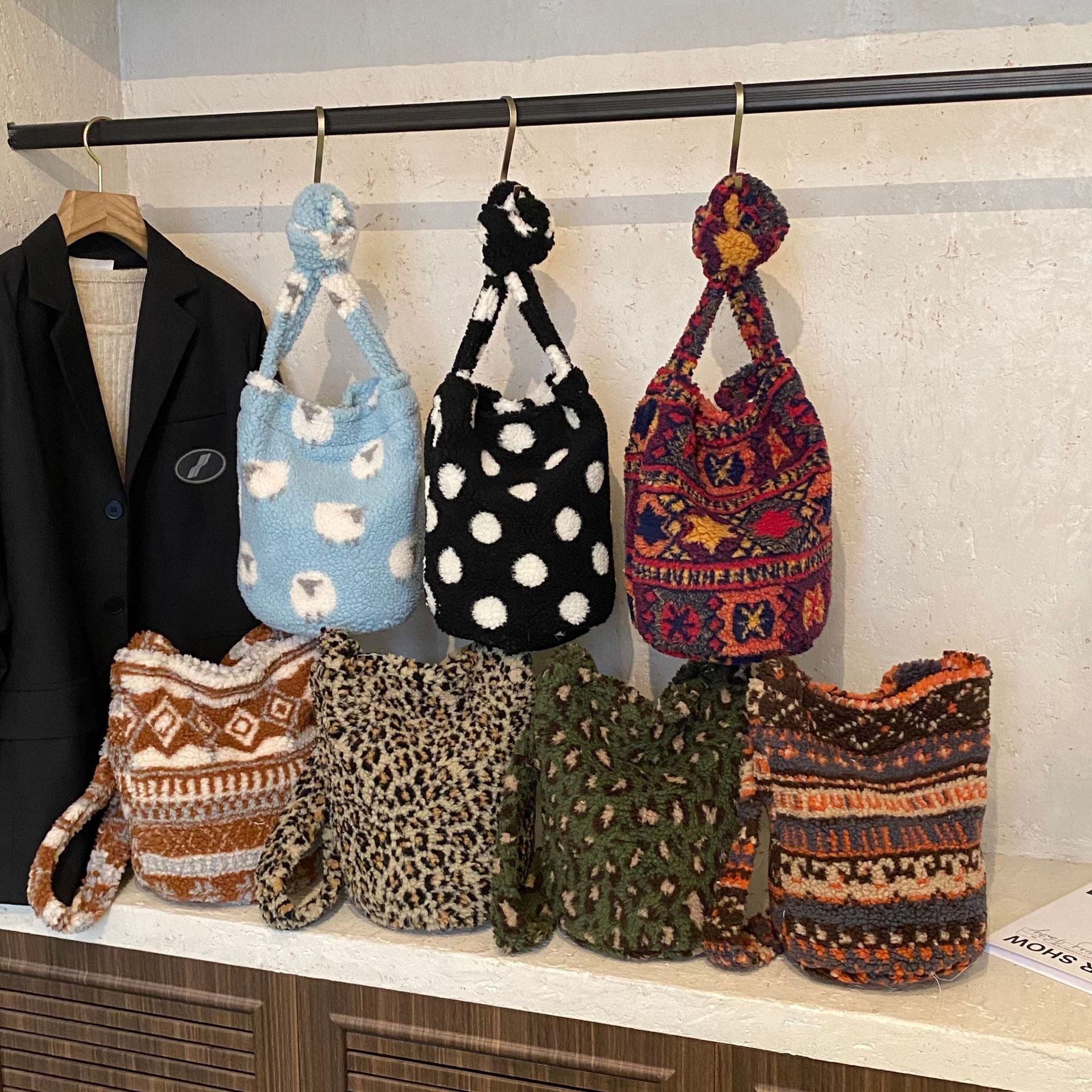 Ethnic Style Plush Bucket Bag Women's Shoulder Bag Large Capacity Retro Casual