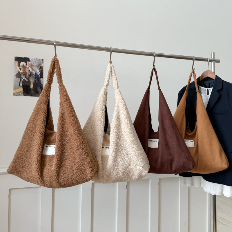 Lamb Wool Shoulder Bag Large Capacity Casual Commuter Dumpling Bag