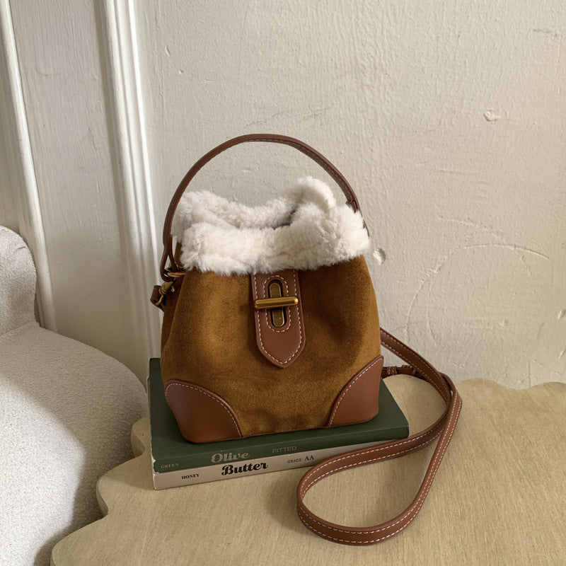 Light Luxury Plush Bucket Bag Maillard Retro Versatile Handbag