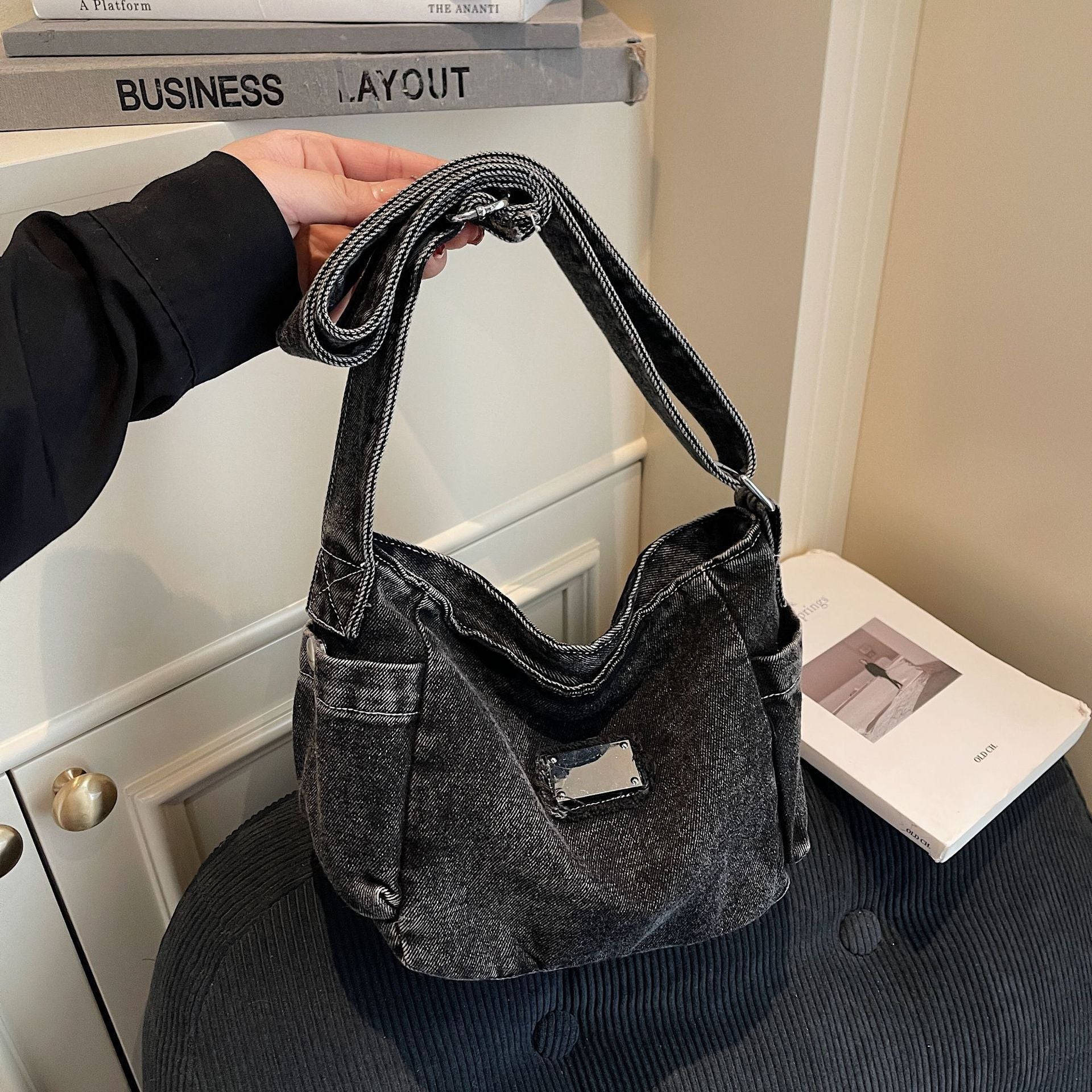 Trend Denim Bag Large Capacity Shoulder Messenger Bag