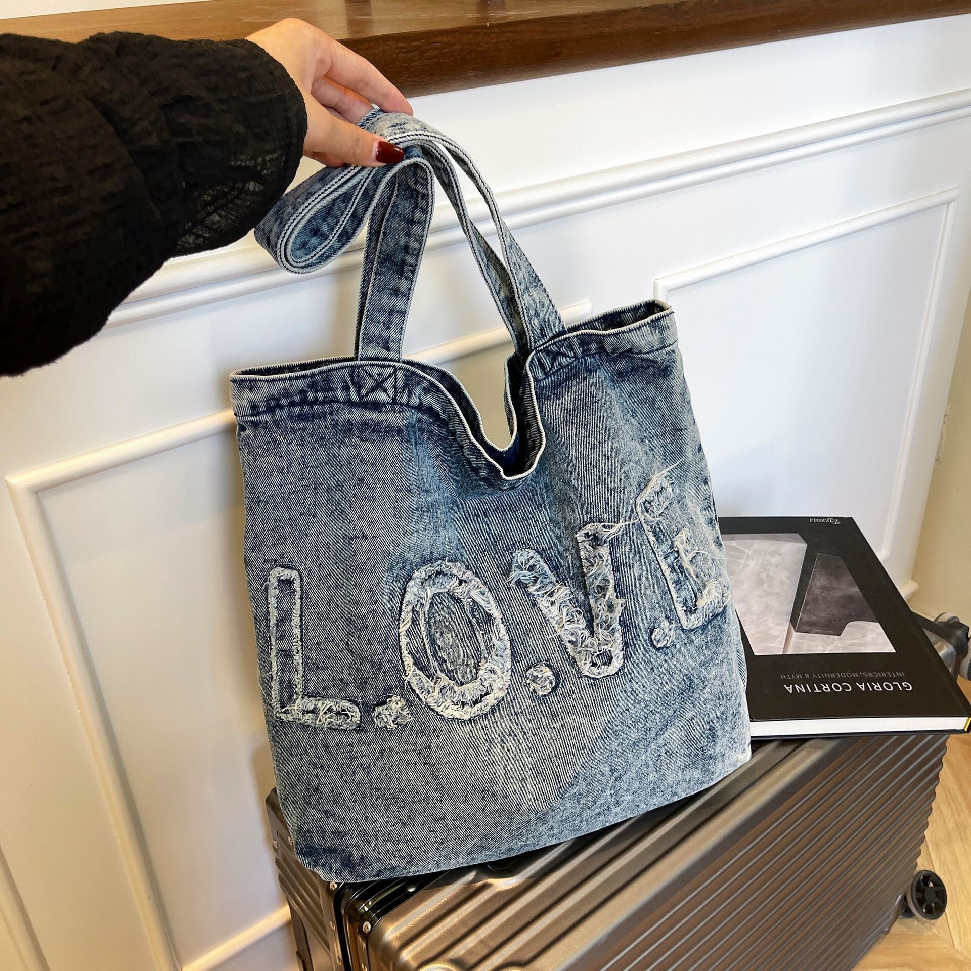 Ese Literary Embroidery Denim Shoulder Bag for Girls Large Capacity Commuter Tote