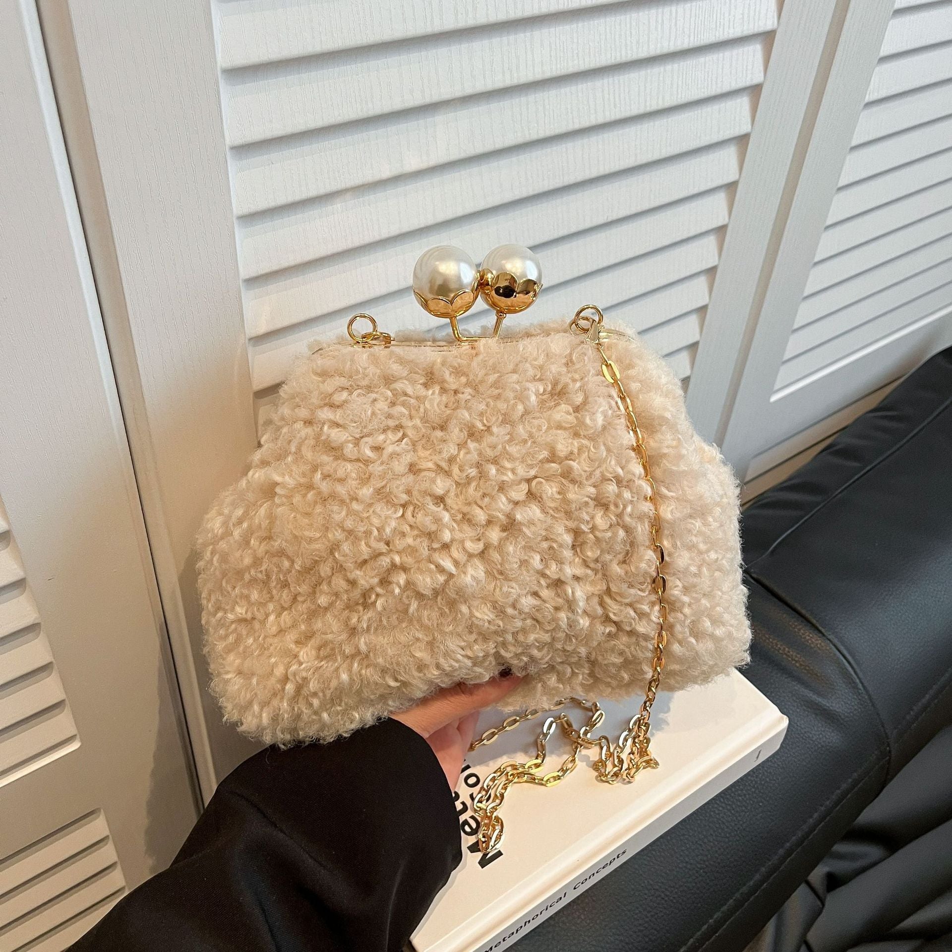 Pearl Messenger Bag with Chain Clip Plush Shell